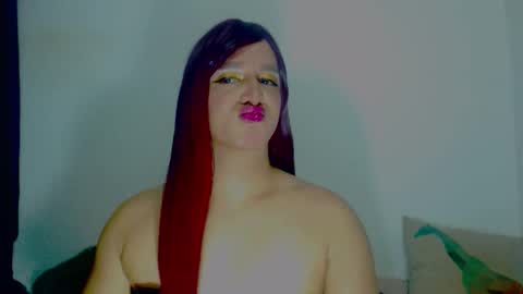 sophiehillsxo online show from October 31, 5:08 am