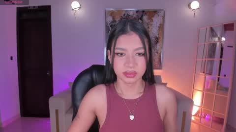 Sophie Houston online show from January 9, 4:04 am