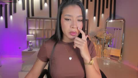 Sophie Houston online show from January 14, 4:07 am