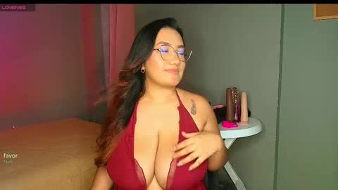 sophiejuicy_ online show from September 25, 12:58 am