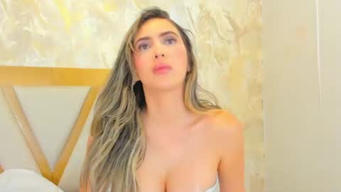 Snapshot of sophiekozlov chatting on June 14, 2:30 pm Sophie online show from June 14, 2:30 pm