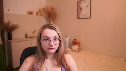 Emma online show from May 20, 1:17 pm