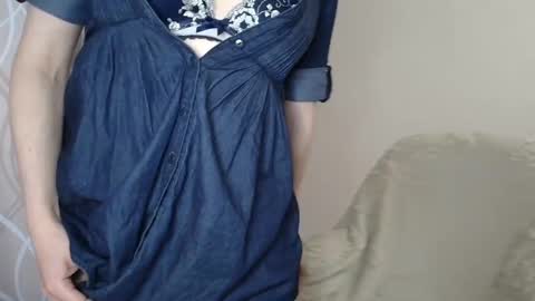Snapshot of sophiemisss chatting on October 5, 9:29 am Sophiemisss online show from October 5, 9:29 am