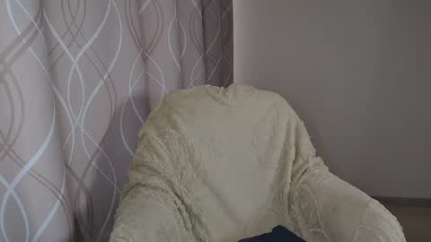 Snapshot of sophiemisss chatting on May 18, 6:30 am Sophiemisss online show from May 18, 6:30 am
