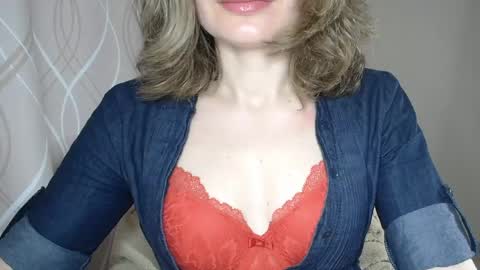Snapshot of sophiemisss chatting on May 20, 6:41 am Sophiemisss online show from May 20, 6:41 am