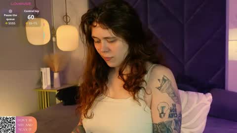 Sophie online show from April 20, 8:21 pm