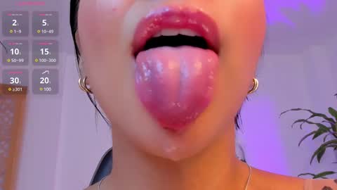 Snapshot of sophierooy chatting on February 26, 1:30 pm sophierooy online show from February 26, 1:30 pm