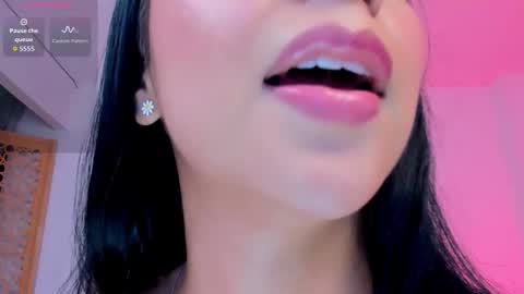 sophierooy online show from March 11, 12:16 am