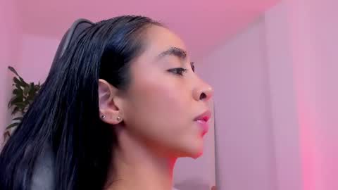 Snapshot of sophierooy chatting on July 28, 12:48 pm sophierooy online show from July 28, 12:48 pm