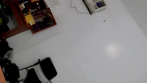 Snapshot of sophieslutx chatting on August 3, 10:32 am SOPHIEX online show from August 3, 10:32 am