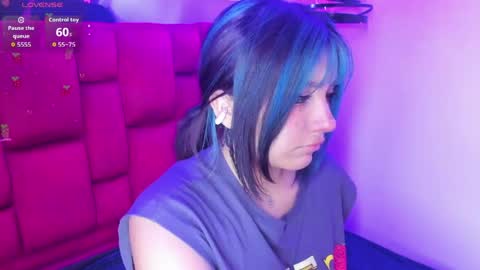   Sophie  online show from April 22, 7:37 pm