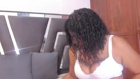 Shopiia88 online show from February 11, 12:10 pm