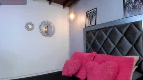 sophi online show from December 27, 2:22 pm