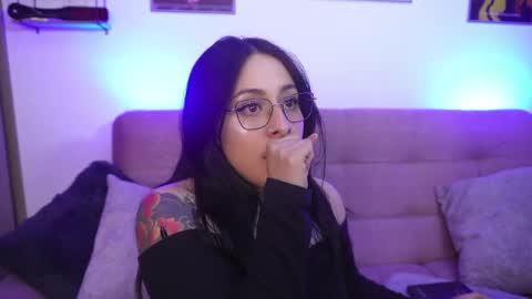 Sophiie online show from May 22, 3:24 am