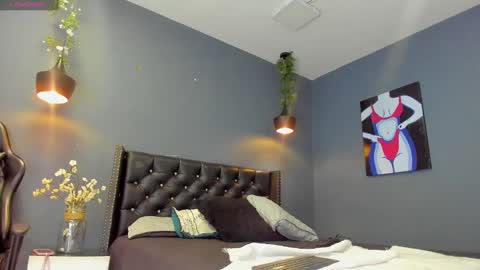 Sophie Taylor online show from January 20, 11:10 pm