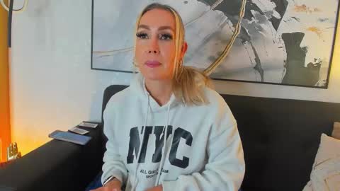 Sophi online show from February 24, 11:08 am