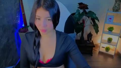 Sophy  online show from July 23, 5:33 pm