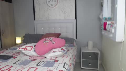 Sofia  online show from December 18, 6:57 pm