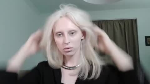 sora999999999 online show from April 2, 7:22 pm