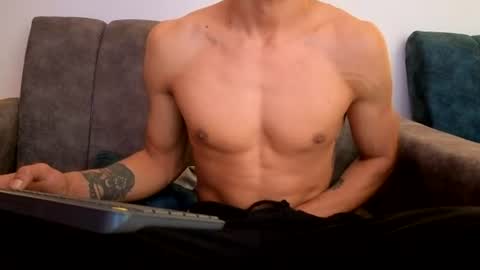 Snapshot of sornero777111 chatting on July 27, 12:23 pm businessman online show from July 27, 12:23 pm