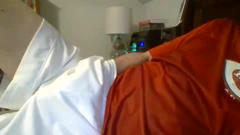 sosofaggot online show from December 9, 8:33 am