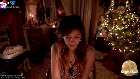 Snapshot of souffle_chaud chatting on January 3, 9:47 pm . . online show from January 3, 9:47 pm