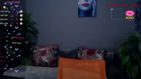 Lisa online show from June 19, 3:11 am