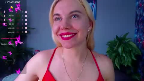 Lisa online show from August 4, 3:32 am