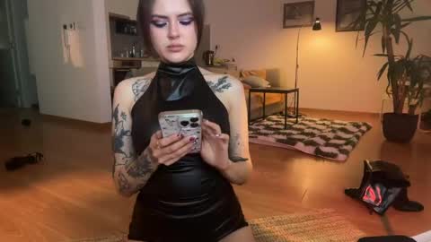 Snapshot of souleaterkira chatting on May 17, 12:19 am Kira online show from May 17, 12:19 am