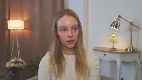 Anna online show from March 26, 1:06 pm