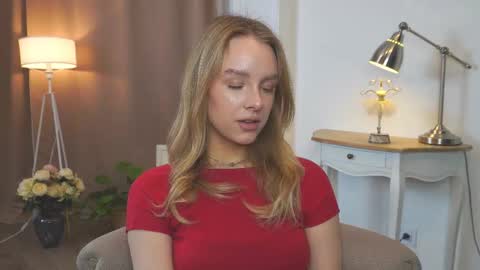 Anna online show from March 28, 1:11 pm