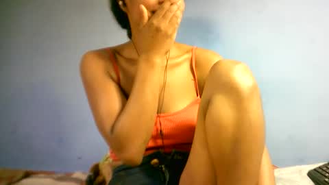 sourayaa online show from April 16, 8:09 pm