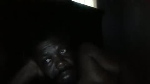 Snapshot of source1012 chatting on October 10, 11:42 am source1012 online show from October 10, 11:42 am