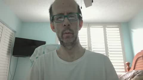 Snapshot of southflaman chatting on December 1, 1:05 pm ScorpioKobra online show from December 1, 1:05 pm