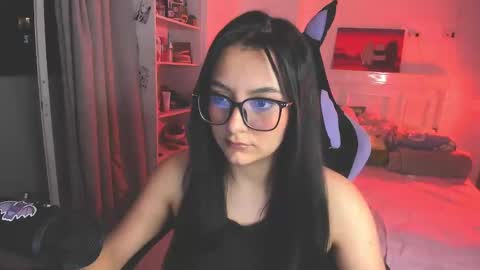 Snapshot of soy___lili chatting on October 7, 2:31 am Lili online show from October 7, 2:31 am