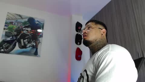 soy_apolo online show from September 19, 8:42 pm