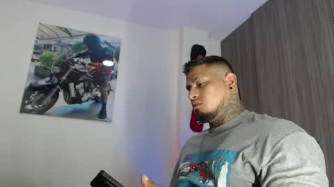 soy_apolo online show from October 15, 5:35 pm