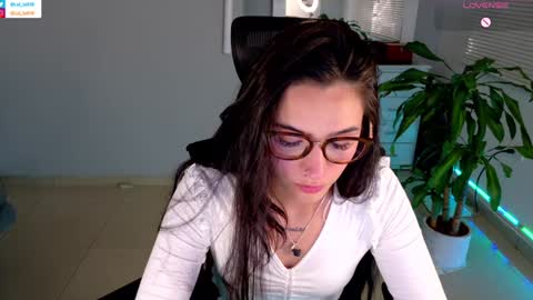 Snapshot of soyabby_ chatting on January 24, 12:09 am Luisa online show from January 24, 12:09 am