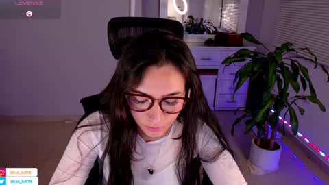 Snapshot of soyabby_ chatting on January 26, 4:51 am Luisa online show from January 26, 4:51 am