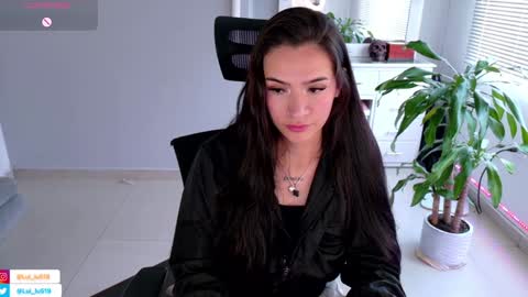 Snapshot of soyabby_ chatting on February 2, 9:02 pm Luisa online show from February 2, 9:02 pm