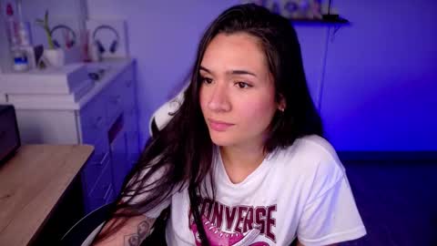 Snapshot of soyabby_ chatting on October 7, 12:41 am Luisa online show from October 7, 12:41 am