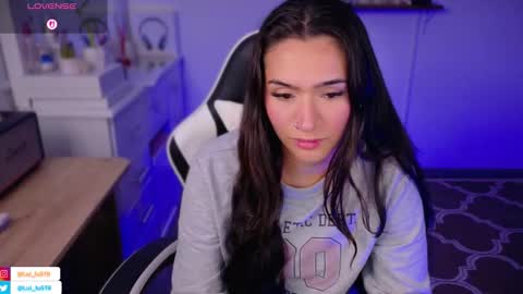 Snapshot of soyabby_ chatting on November 10, 8:19 pm Luisa online show from November 10, 8:19 pm