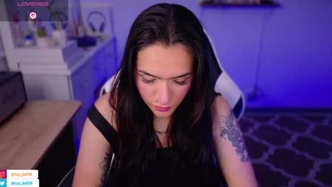 Snapshot of soyabby_ chatting on November 12, 11:36 pm Luisa online show from November 12, 11:36 pm