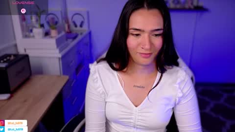 Snapshot of soyabby_ chatting on November 20, 10:42 pm Luisa online show from November 20, 10:42 pm