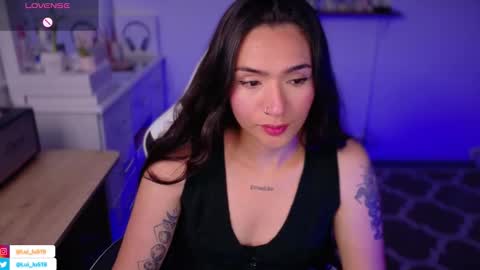 Snapshot of soyabby_ chatting on November 27, 2:02 am Luisa online show from November 27, 2:02 am