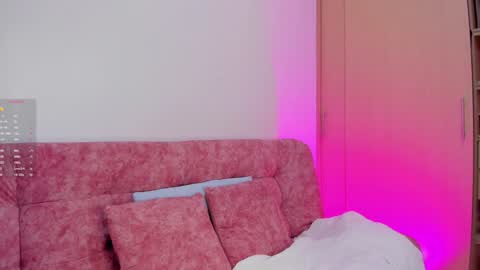 Instagram Soyamandaa  1 online show from December 7, 9:11 pm