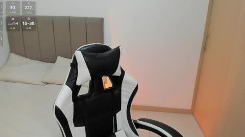 Instagram Soyamandaa  1 online show from March 5, 10:17 pm