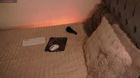 Denise online show from April 25, 8:39 pm