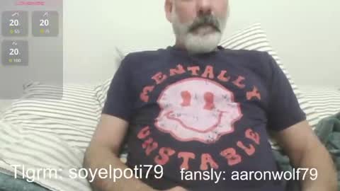 Snapshot of soyelpoti79 chatting on June 28, 12:55 pm WhiteWolfFL online show from June 28, 12:55 pm