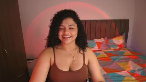 Snapshot of soynerea chatting on May 15, 2:29 am online show from May 15, 2:29 am